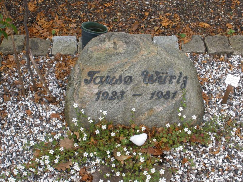 Tausoe Wurtz.JPG